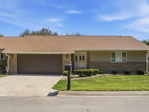 801-801 Quail Ridge Drive, Freeport, IL, 61032 | Card Image