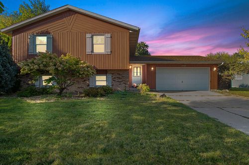 1702 W 100th Ave, Crown Point, IN, 46307 | Card Image