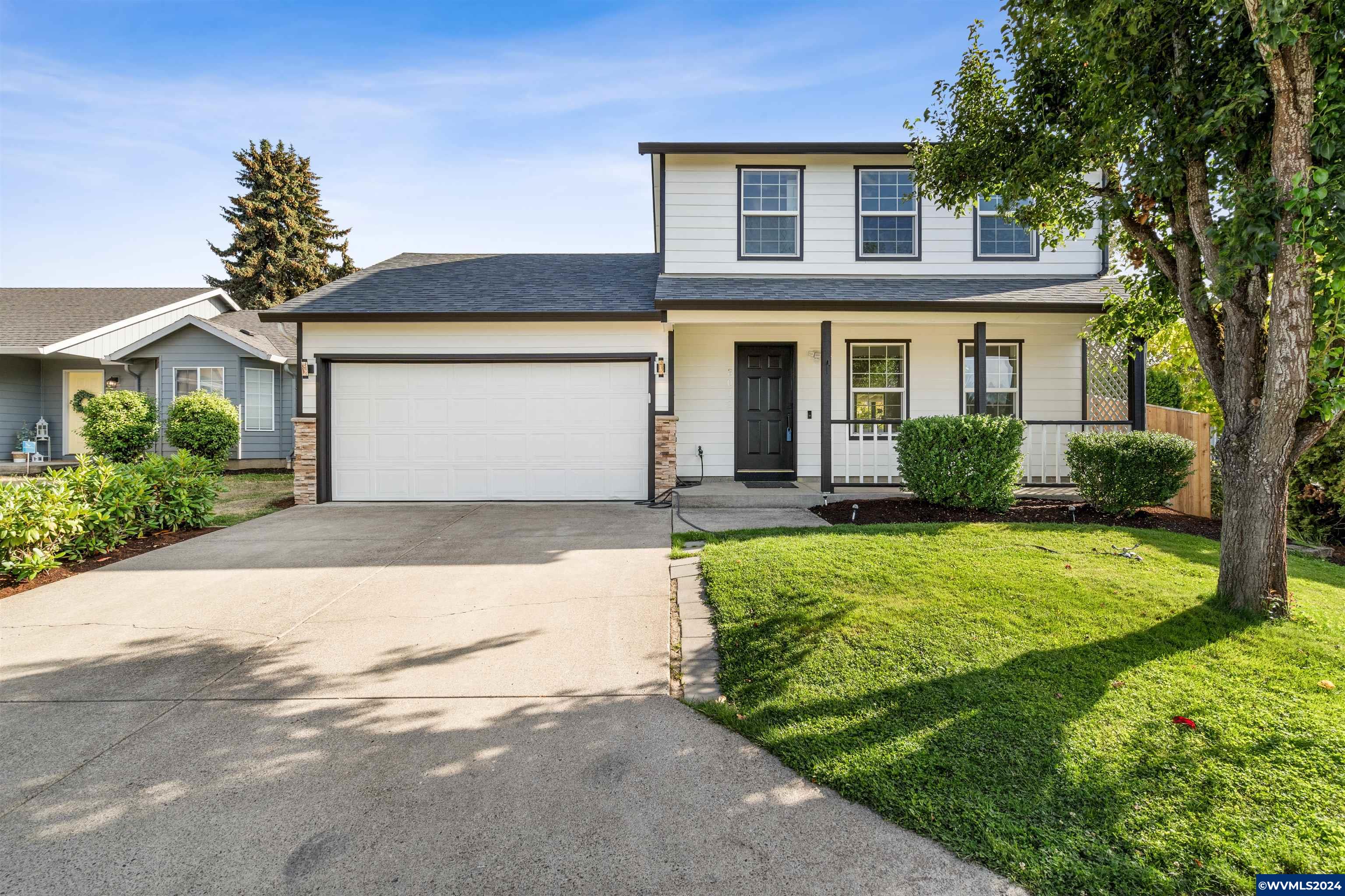 Mooreland Ave, Salem, OR 97305