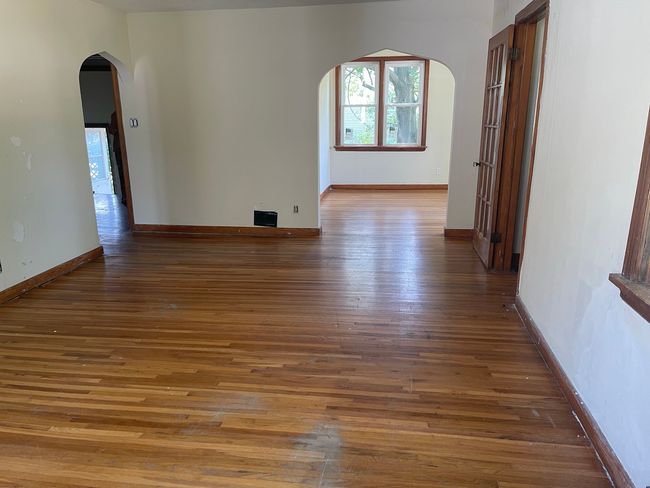 1305 E Broadway St, House other with 3 bedrooms, 1 bathrooms and 2 parking in Streator IL | Image 9