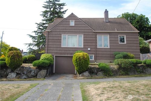 2801 18th Avenue S, Seattle, WA, 98144 | Card Image