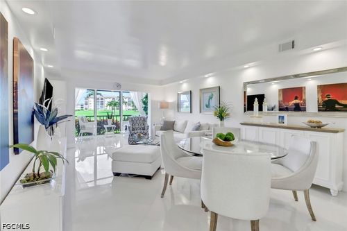 102-9 High Point Cir N, NAPLES, FL, 34103-4253 | Card Image