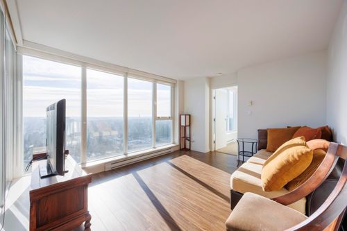 3708-13325 102a Ave, Surrey, BC, V3T0J5 | Card Image