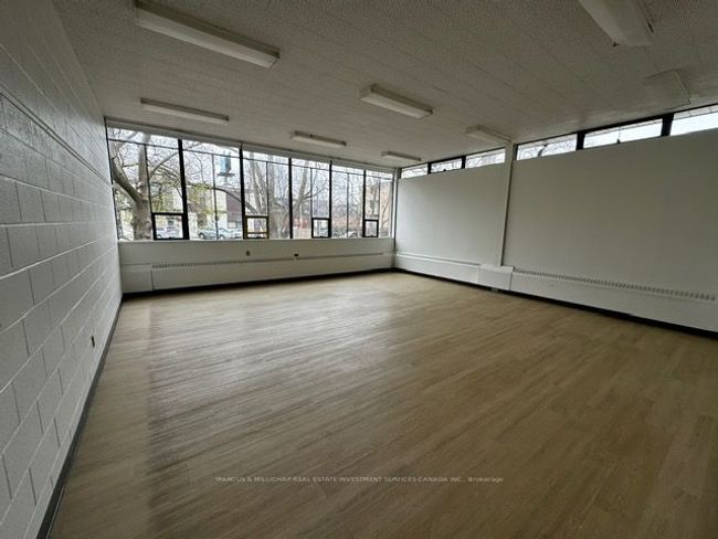 585 Cranbrooke Ave, Home with 0 bedrooms, 0 bathrooms and null parking in North York ON | Image 8