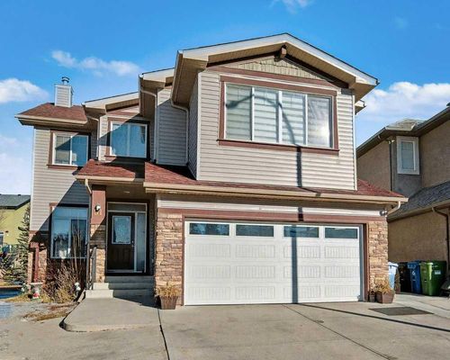 {{alt}} | Card Image