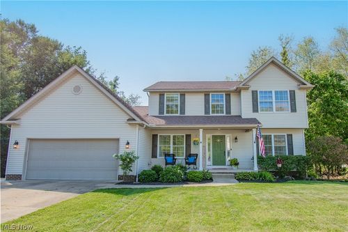 1387 Pendleton Ave, Louisville, OH, 44641-7800 | Card Image