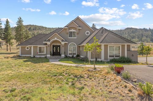 3808 Old Fort Rd, Klamath Falls, OR, 97601-9360 | Card Image
