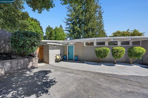100 El Toyonal, Orinda, CA, 94563-2133 | Card Image