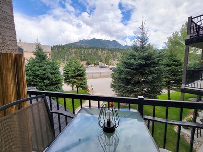 207 - 4875 Radium Blvd, Condo with 2 bedrooms, 2 bathrooms and null parking in Radium Hot Springs BC | Image 2