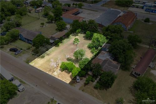 931 W Main Ave, Raymondville, TX, 78580-1815 | Card Image