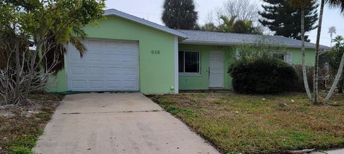 929 Bruce Ave, CLEARWATER BEACH, FL, 33767-1118 | Card Image