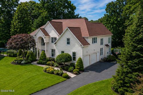 5 Overlook Ct, Saratoga Springs, NY, 12866-8310 | Card Image