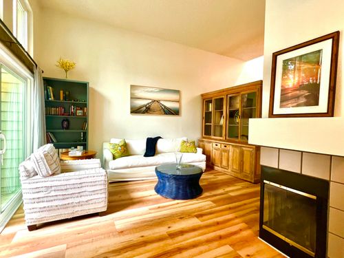 867 Portola Rd, Ventura, CA, 93003 | Card Image
