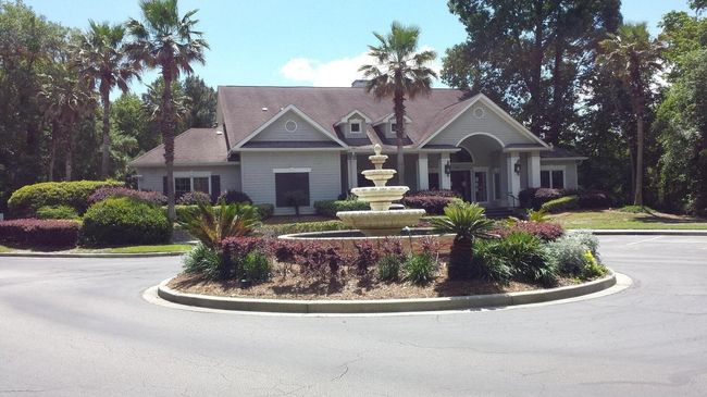Peninsula Fountain | Image 40