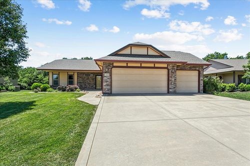 1213 N Hamilton Cir, Derby, KS, 67037-9063 | Card Image