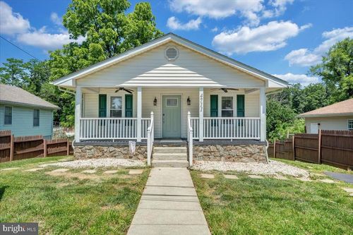 4711 Surrey Avenue Nw, ROANOKE, VA, 24017 | Card Image