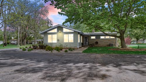 1252 Rigg Rd, Valparaiso, IN, 46383 | Card Image