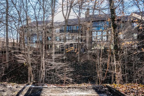 apt-e-108 Knoll Ct, Noblesville, IN, 46062-8991 | Card Image