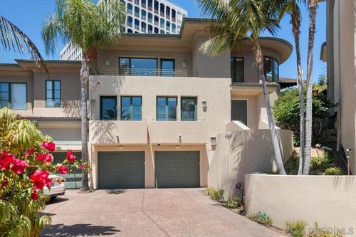 7157 Fay Ave, La Jolla, CA, 92037-5513 | Card Image