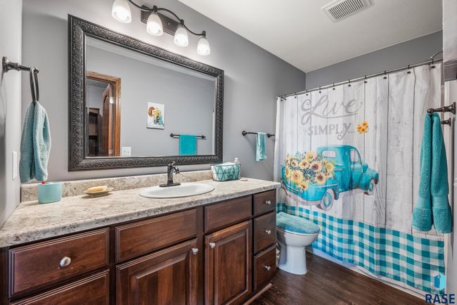 100 Oak Ave, House other with 6 bedrooms, 4 bathrooms and null parking in Crooks SD | Image 22