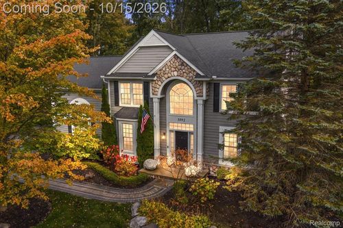 3592 Sunnyside Ct, Rochester, MI, 48306-4707 | Card Image