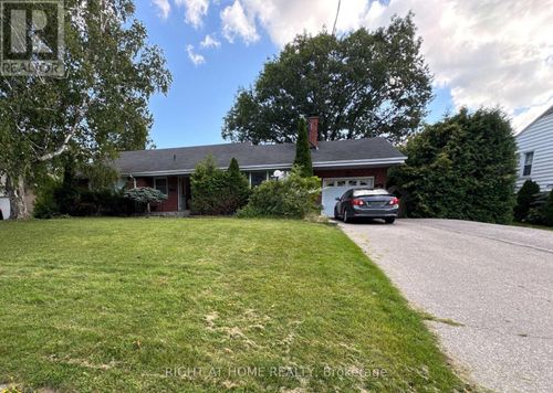 77 Churchill Avenue, Oshawa (Centennial), ON, L1G3K7 | Card Image