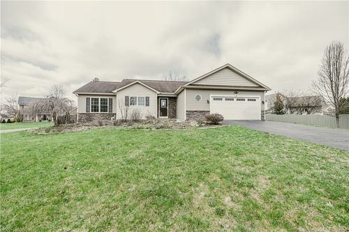 3 Kings Way, Rochester, NY, 14624-4260 | Card Image