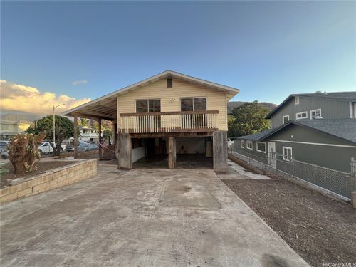 86-307 Alamihi St, Waianae, HI, 96792-2915 | Card Image