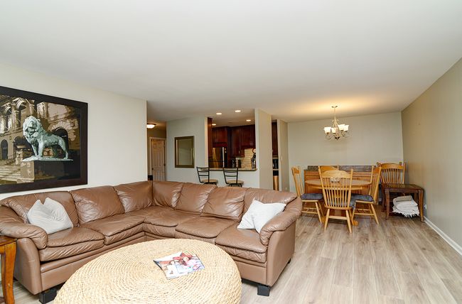 APT-310 - 120 Lakeview Dr, Condo with 2 bedrooms, 1 bathrooms and 1 parking in Bloomingdale IL | Image 6
