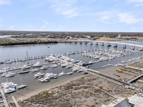 h-14 Lockwood Dr, Charleston, SC, 29401-1126 | Card Image