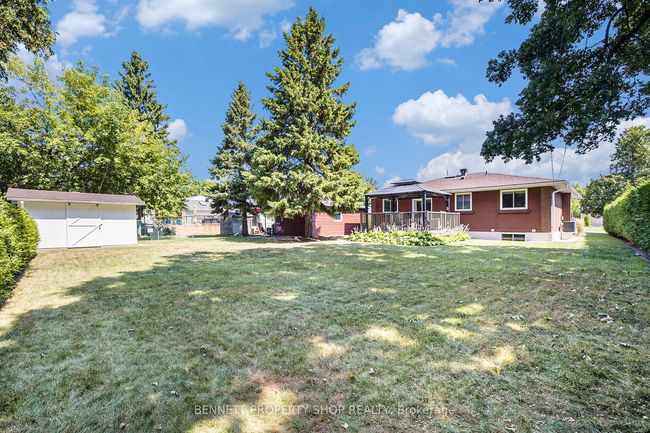 1476 Maxime St, House other with 3 bedrooms, 2 bathrooms and 11 parking in Gloucester ON | Image 26