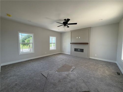 16871 W 164th Ter, Olathe, KS, 66062-7851 | Card Image