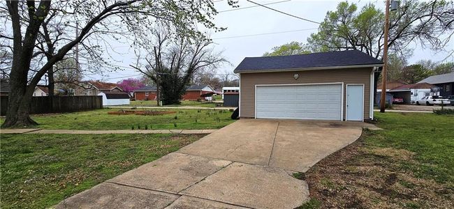1324 S Main St, House other with 3 bedrooms, 1 bathrooms and null parking in Fort Scott KS | Image 45