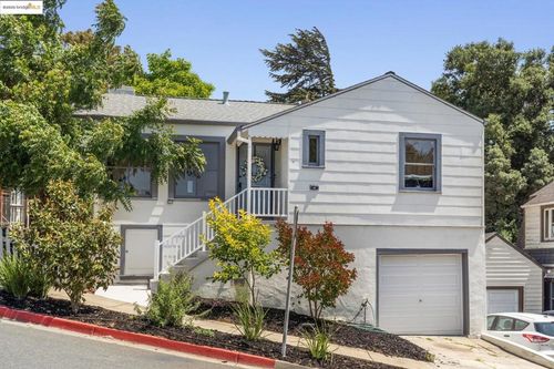 30 Benson Ave, Vallejo, CA, 94590-3023 | Card Image