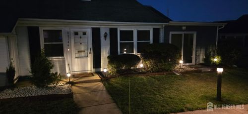 146-B Old Nassau Rd, MONROE TOWNSHIP, NJ, 08831-3624 | Card Image