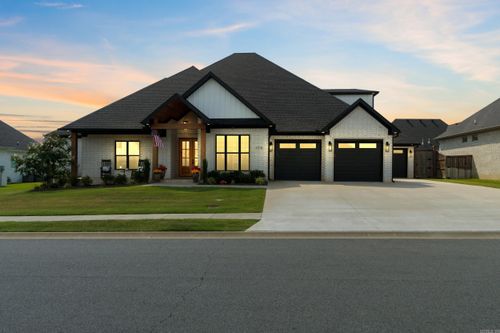 1715 Lainey Dr, Conway, AR, 72034-3006 | Card Image