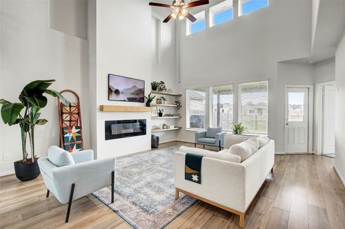 930 Blue Oak Blvd, San Marcos, TX, 78666-4647 | Card Image