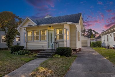 1324 Belmont Avenue, House other with 2 bedrooms, 1 bathrooms and null parking in South Bend IN | Image 1