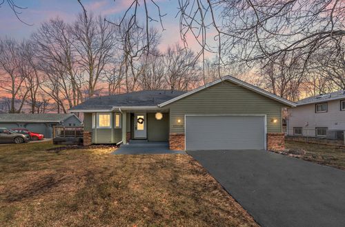 12220 101st Ave N, Maple Grove, MN, 55369-3207 | Card Image