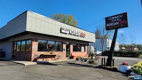 4 Route 303, Tappan, NY, 10983-2813 | Card Image