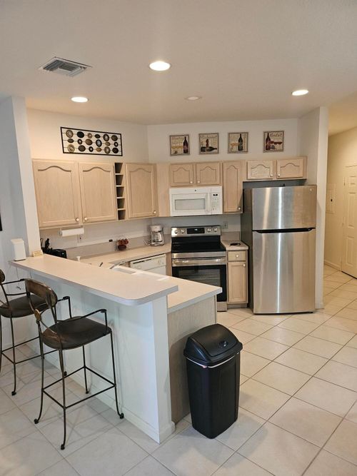 a-8421 Mulligan Cir, Port St. Lucie, FL, 34986-3294 | Card Image