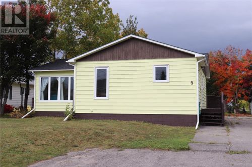 5 St Clare Ave, Stephenville, NL, A2N1N3 | Card Image