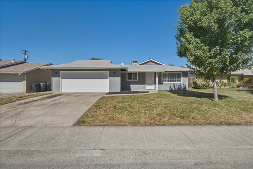 7117 Delhaven Way, North Highlands, CA, 95660 | Card Image