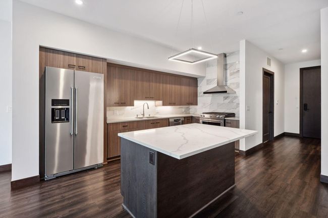 APT-204 - 253 Lake St E, Condo with 1 bedrooms, 1 bathrooms and null parking in Wayzata MN | Image 19