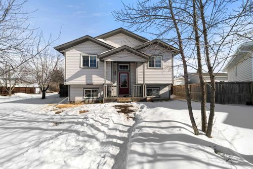 6801 40 Avenue Close, Camrose, AB, T4V5A7 | Card Image