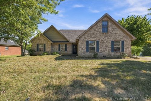 2216 Shadowbrook Ln, Jeffersonville, IN, 47130-8567 | Card Image