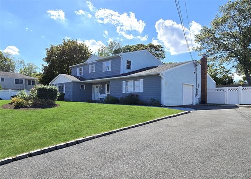 20 Half Hollow Rd, Selden, NY, 11784-3302 | Card Image