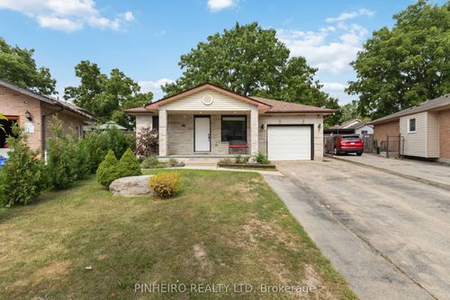 195 Portsmouth Cres E, London, ON, N5V4C8 | Card Image