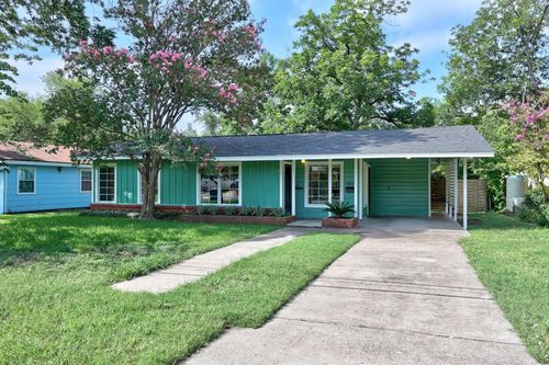 1807 W Saint Johns Ave, Austin, TX, 78757-2238 | Card Image