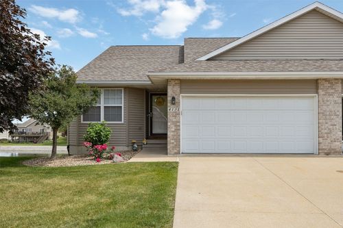 4131 Lakeview Dr Sw, Cedar Rapids, IA, 52404-7735 | Card Image